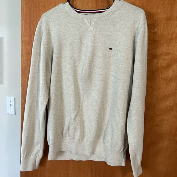 Tommy Hilfiger Sweater - Picture 1 of 3